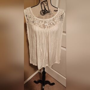 NWT Lace Yoke Sleeveless Women's Top In Cream Colour